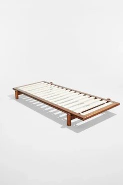 Julie daybed base