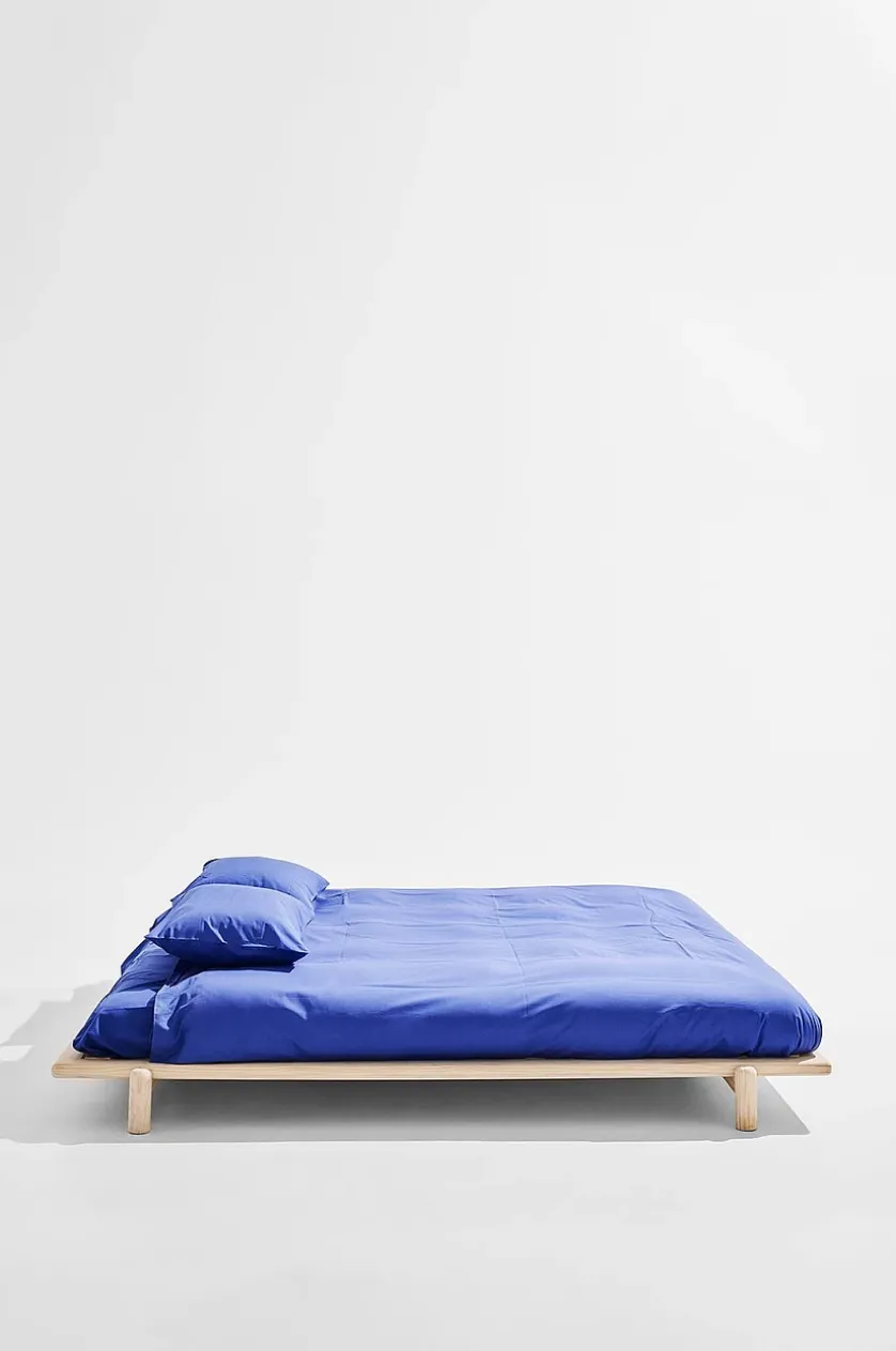 Julie sengeramme i fyrretræ 180 cm