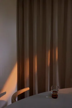 KIRA skræddersyet gennemsigtigt gardin