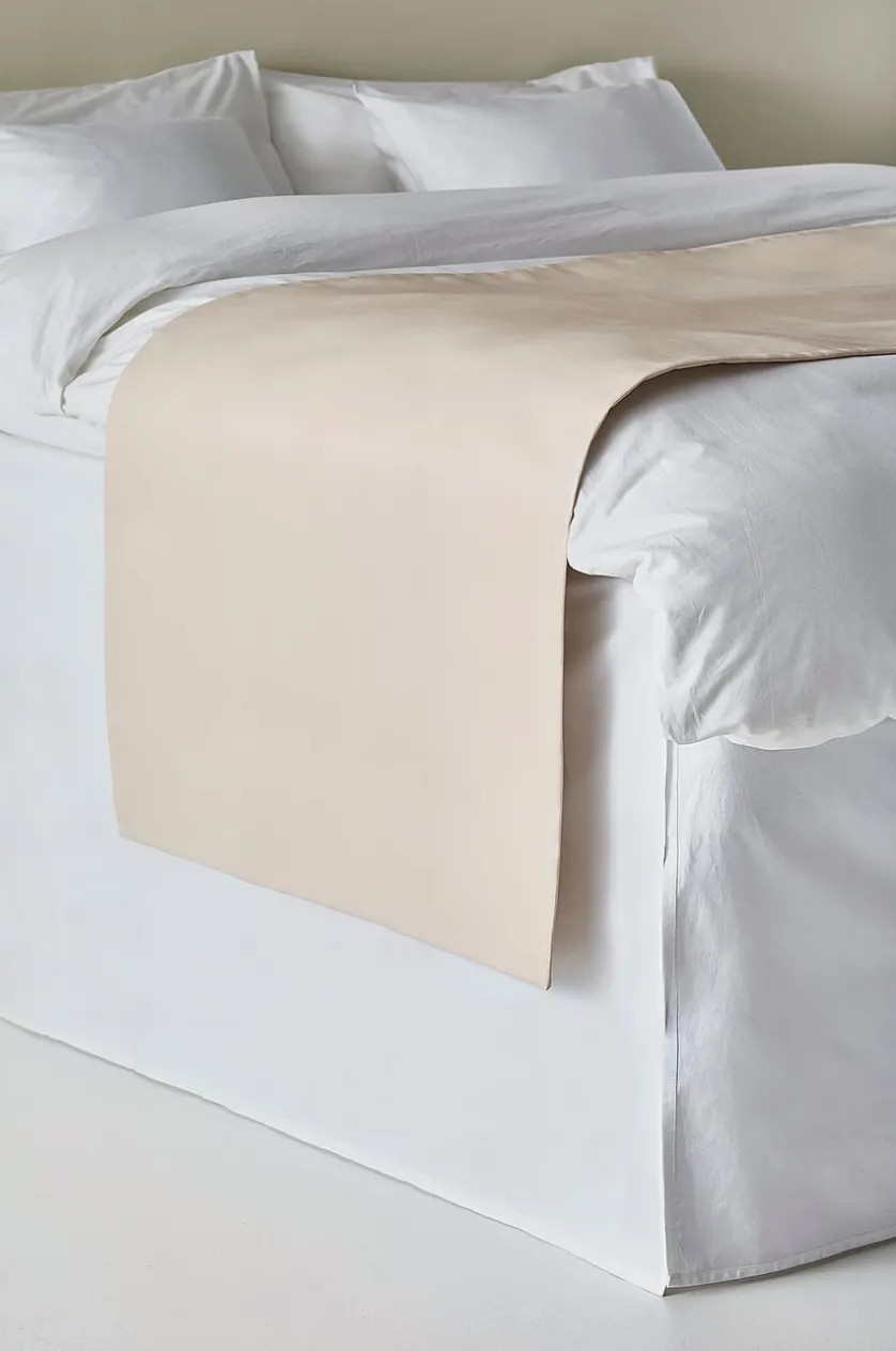 LEA sengetæppe i hotelstil 60 cm