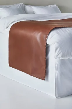 LEA sengetæppe i hotelstil 60 cm