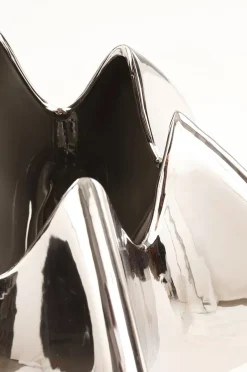 LEO vase