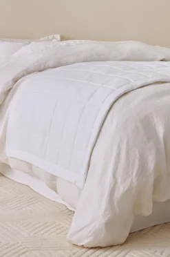 LINDEN sengetæppe i hotelstil 45 cm