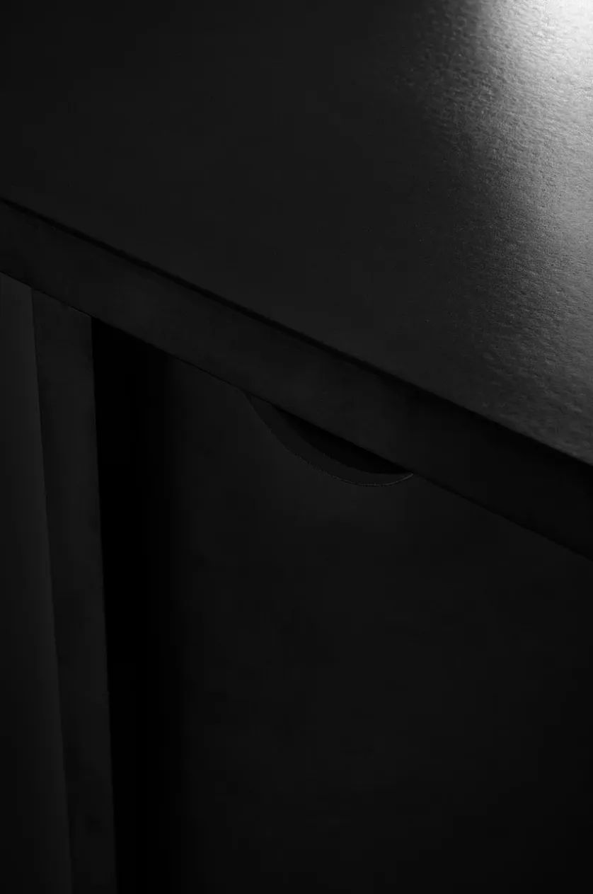 LYCKEBY TV-bænk 42x140 cm