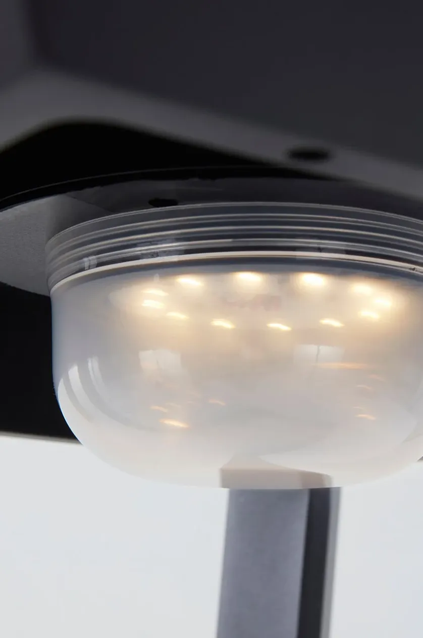 SOLO LED, solcelledrevet bord